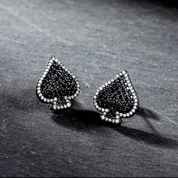 Jewelry - Elegant Black Rhinestone Spade Shape Earrings